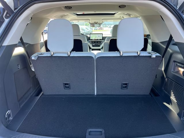 New 2026 Ford Explorer Platinum w/ LUX Leather Package AWD/4WD image 7