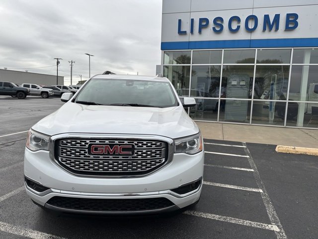 Used 2019 GMC Acadia Denali image 3