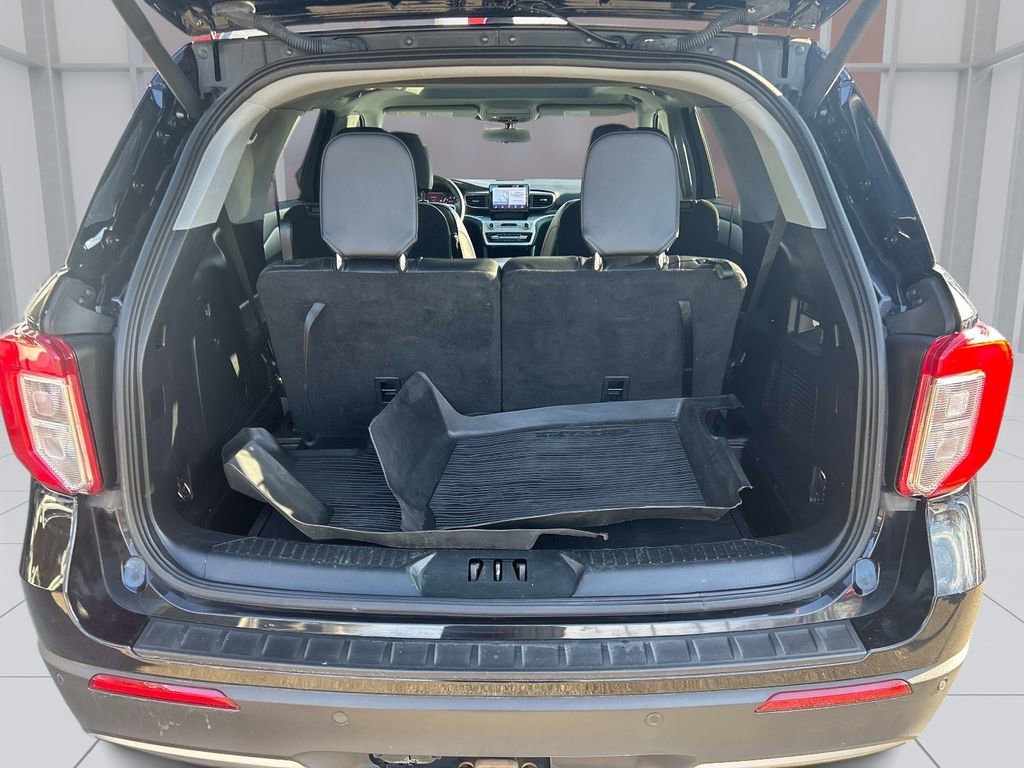 Used 2022 Ford Explorer XLT w/ Equipment Group 202A image 13