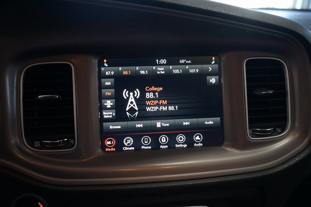 Used 2023 Dodge Charger SXT image 34