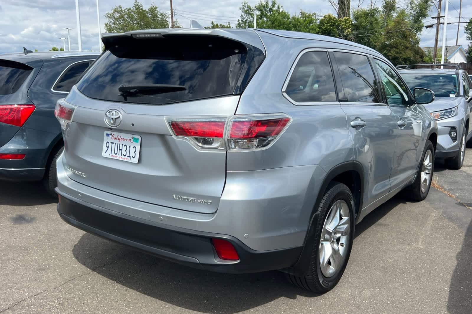 Used 2015 Toyota Highlander Limited AWD/4WD image 4