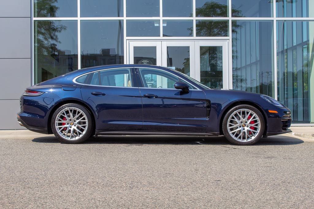 Used 2022 Porsche Panamera 4S AWD/4WD image 4