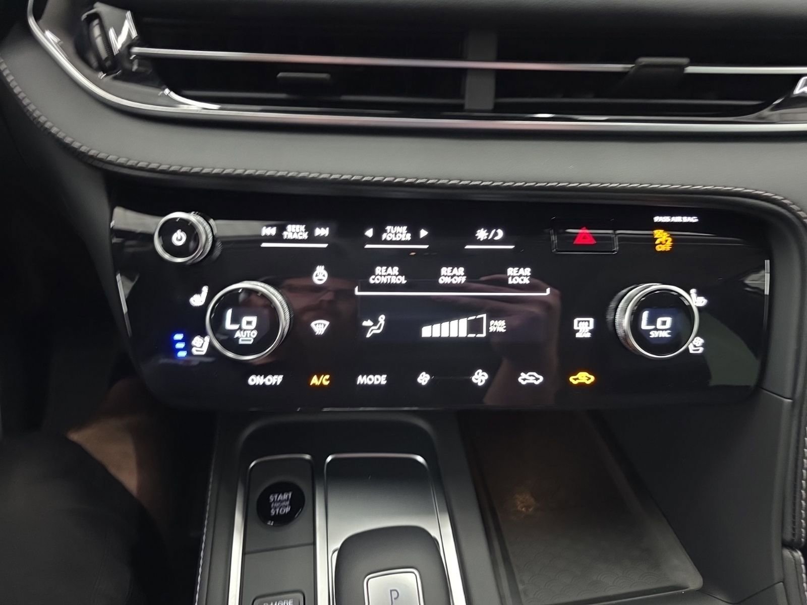 New 2026 INFINITI QX60 Luxe w/ Cargo Package FWD image 35