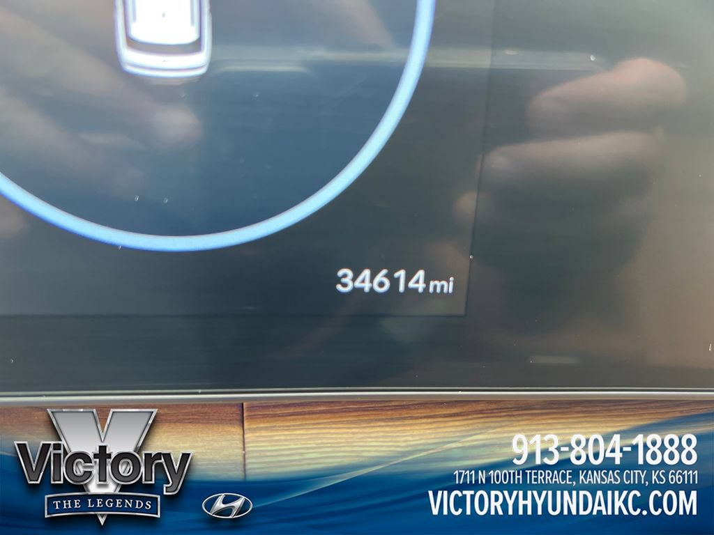 Used 2024 Hyundai Santa Fe Limited AWD/4WD image 16