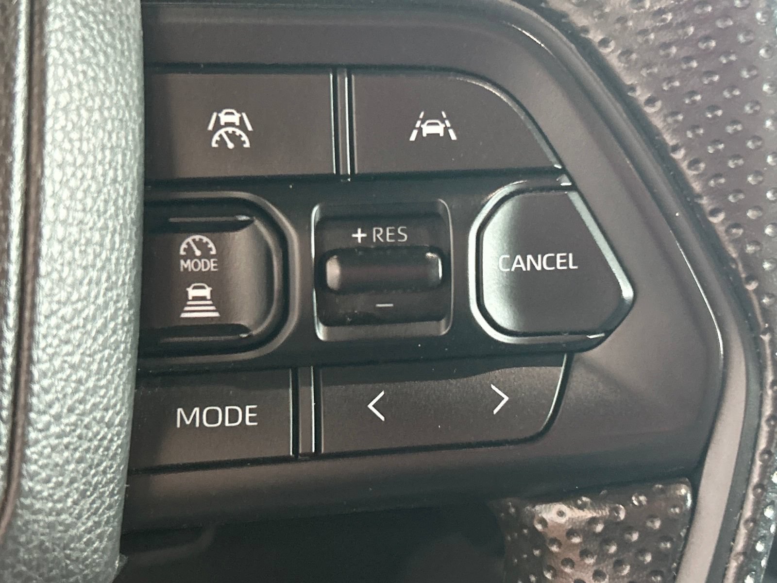 Used 2025 Toyota Tacoma SR RWD image 18