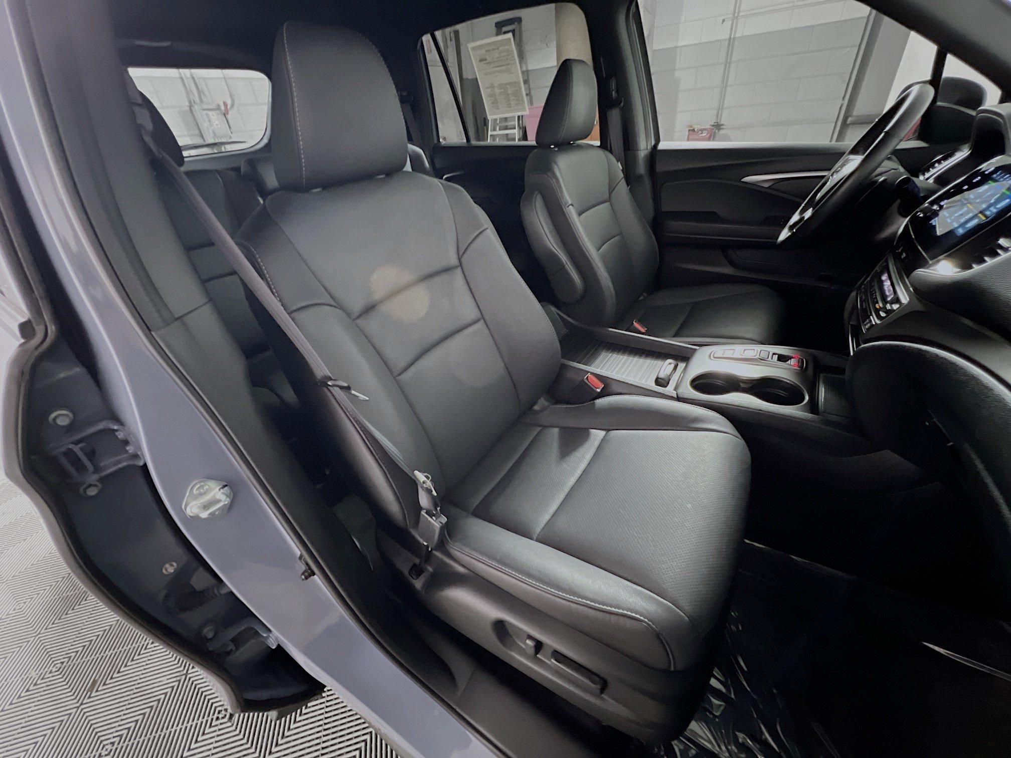 Used 2022 Honda Passport EX-L image 31
