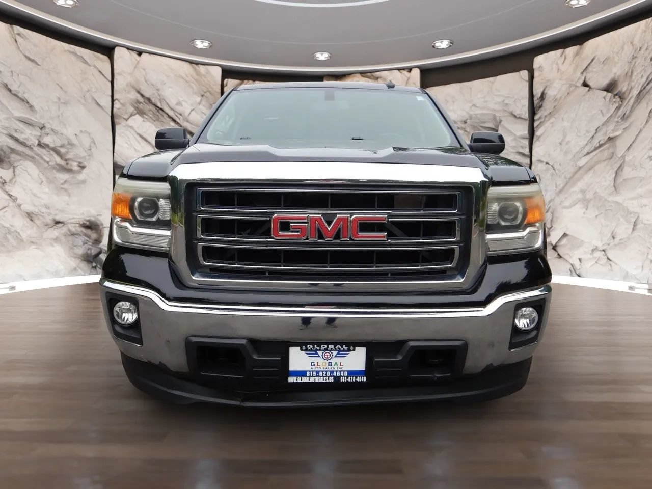 Used 2015 GMC Sierra 1500 SLE w/ SLE Value Package AWD/4WD image 2