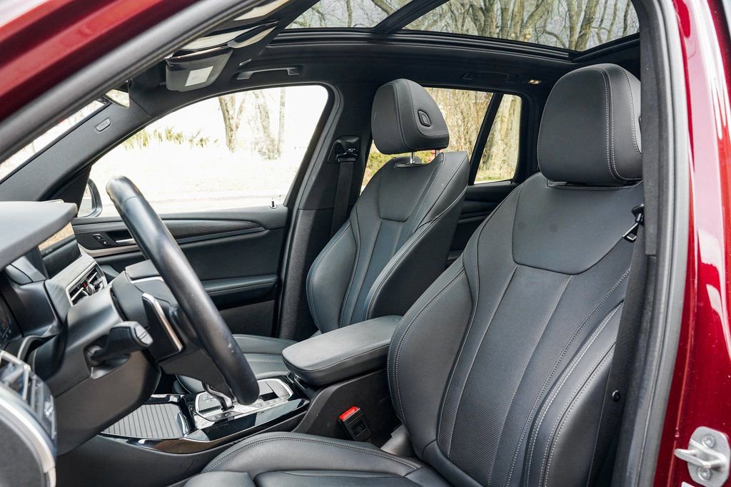 Used 2023 BMW X3 xDrive30i w/ Premium Package image 16