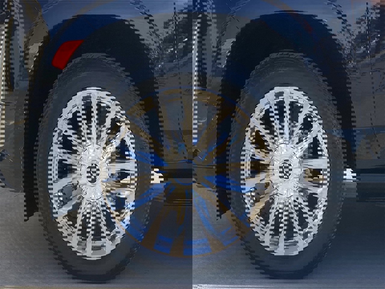 Certified 2021 Cadillac Escalade Premium Luxury w/ Driver Assist Tech Package image 10