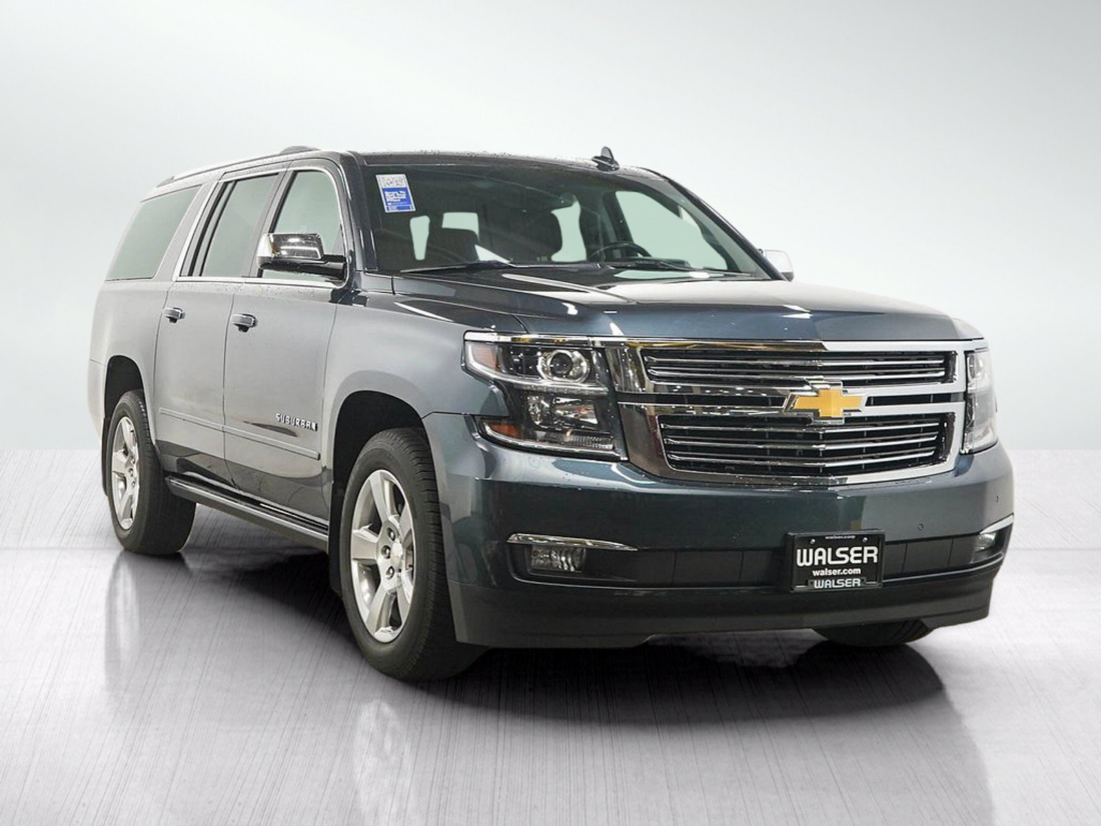Used 2019 Chevrolet Suburban Premier AWD/4WD image 7