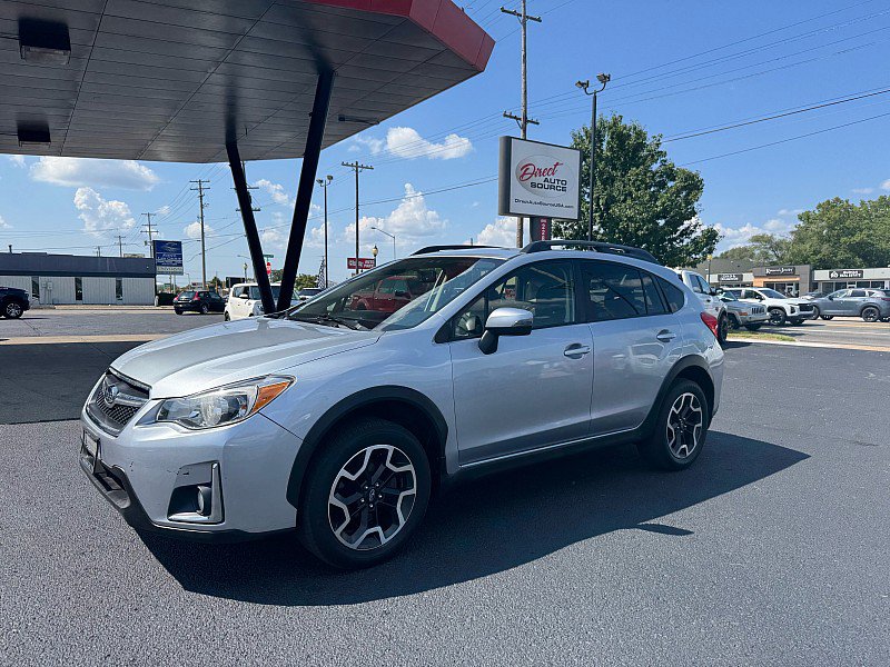 Used 2016 Subaru Crosstrek 2.0i Limited w/ Popular Package #2 AWD/4WD image 2