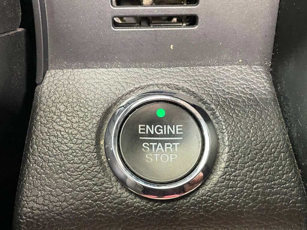 Used 2021 Ford Expedition Max Limited image 32