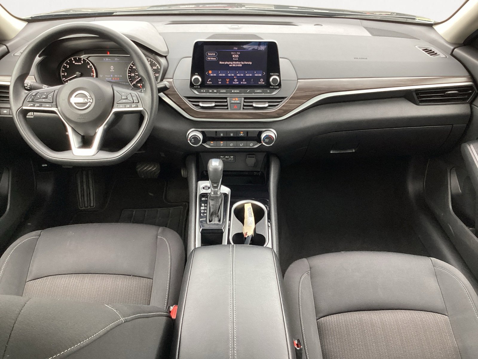 Used 2024 Nissan Altima 2.5 SV image 4