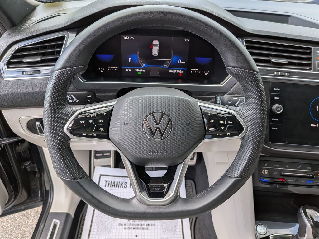 Used 2022 Volkswagen Tiguan SE R-Line AWD/4WD image 15