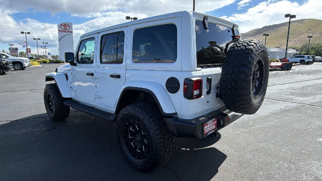 Used 2020 Jeep Wrangler Unlimited Sahara AWD/4WD image 5