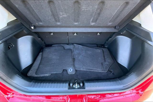 Used 2023 Hyundai Venue Limited image 21