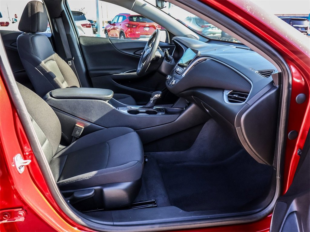 Used 2024 Chevrolet Malibu LT image 16