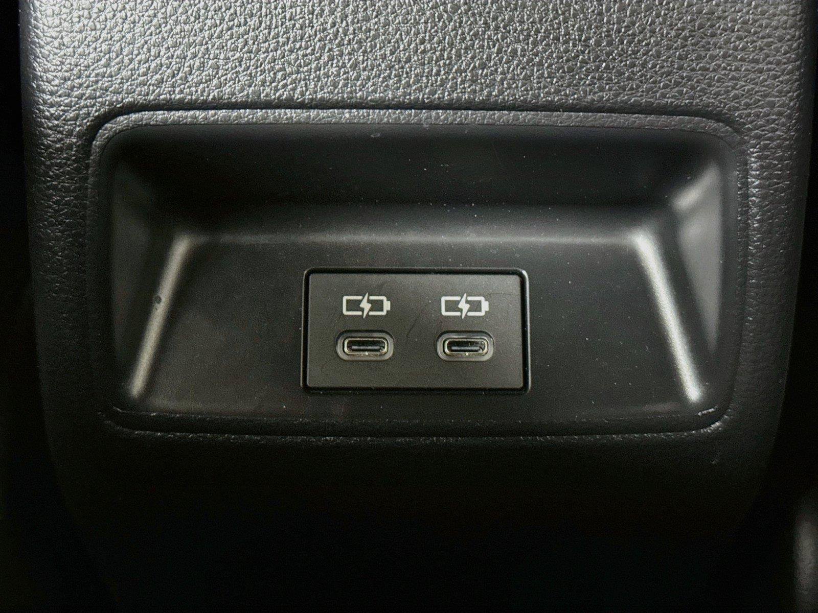 Certified 2026 Toyota Corolla SE w/ SE Package FWD image 32