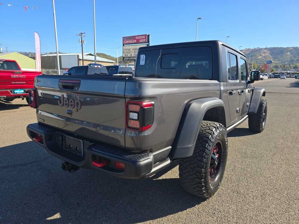 Used 2022 Jeep Gladiator Rubicon w/ LED Lighting Group AWD/4WD image 10