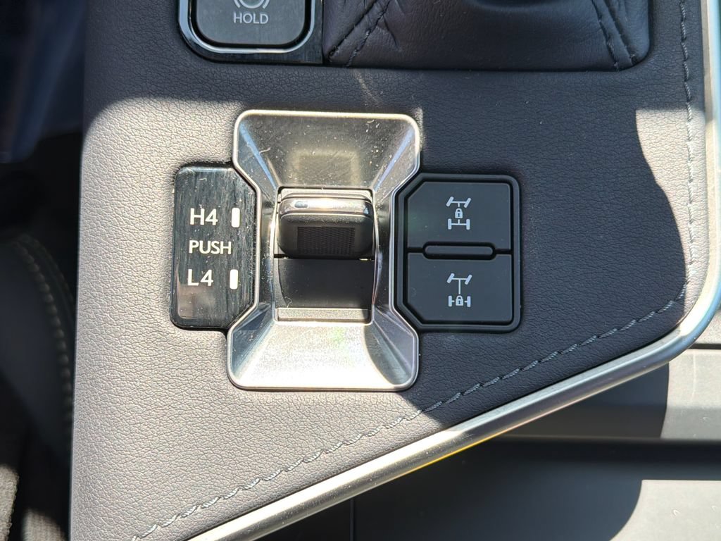 Used 2025 Lexus GX 550 AWD/4WD image 33