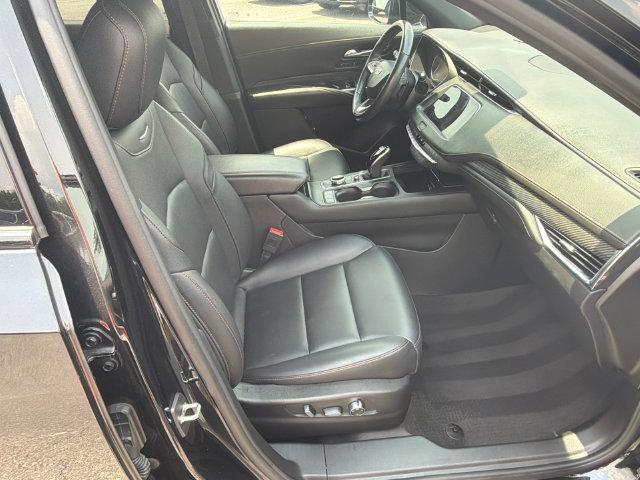 Used 2023 Cadillac XT4 Sport FWD image 13