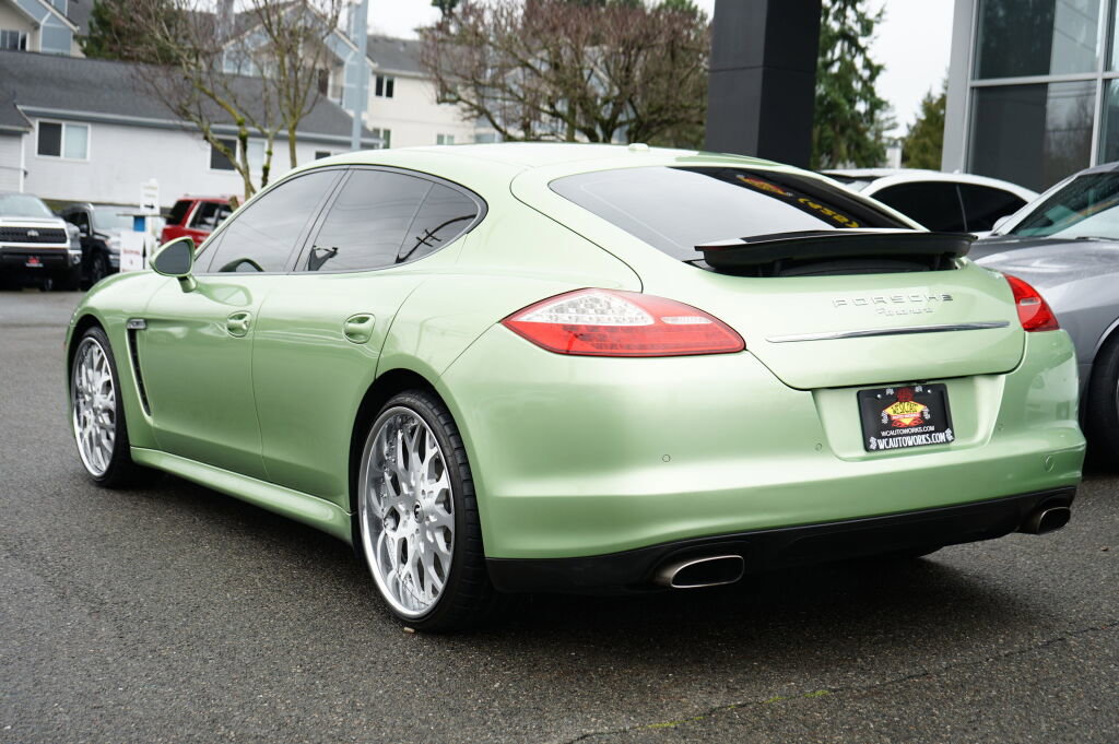 Used 2011 Porsche Panamera 4 image 4