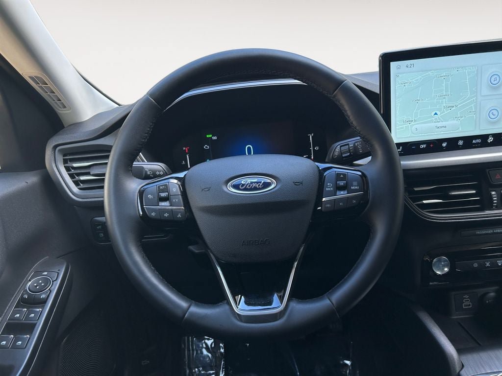 Used 2025 Ford Escape SE FWD image 13