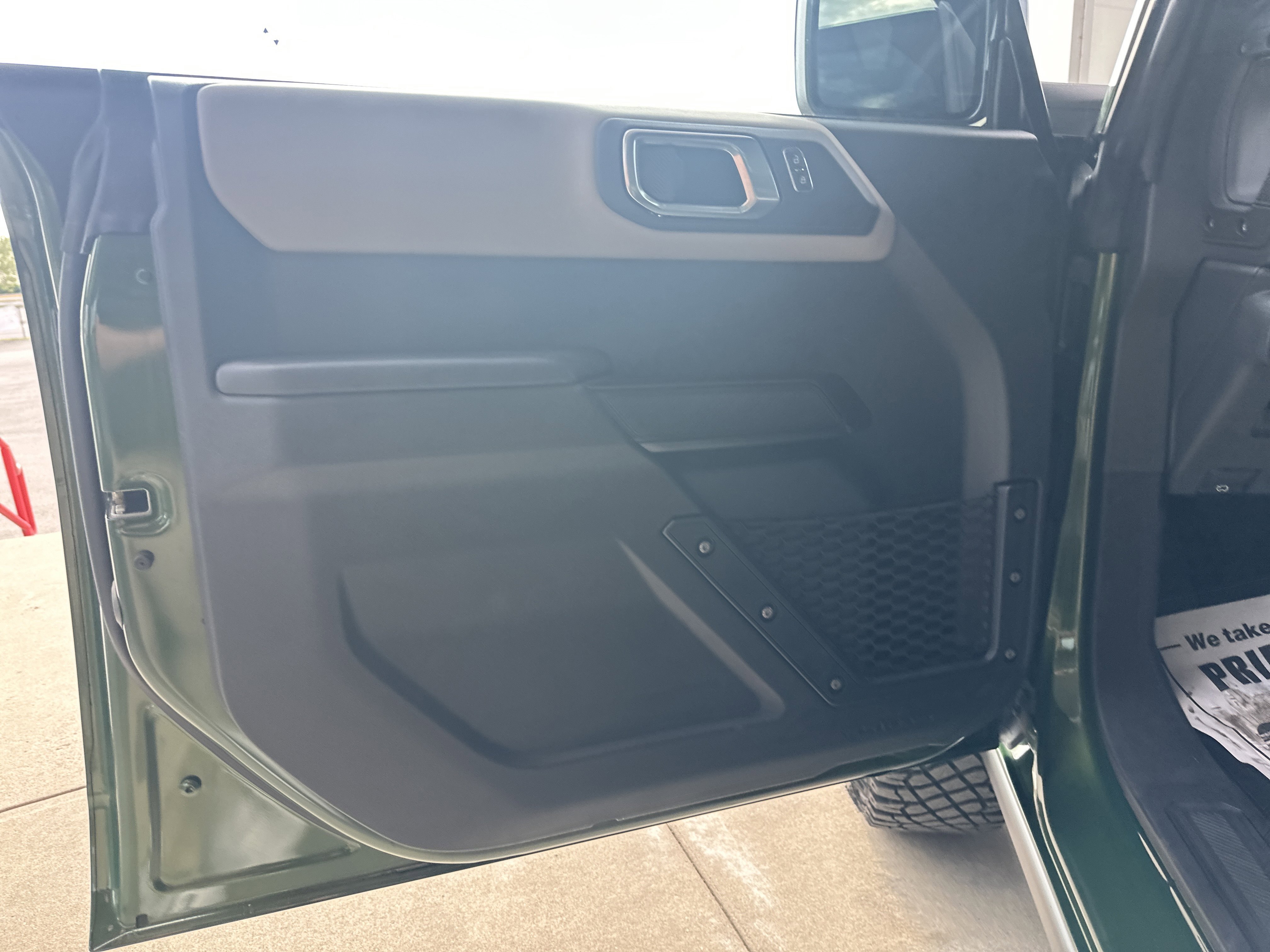 Used 2024 Ford Bronco Wildtrak image 11