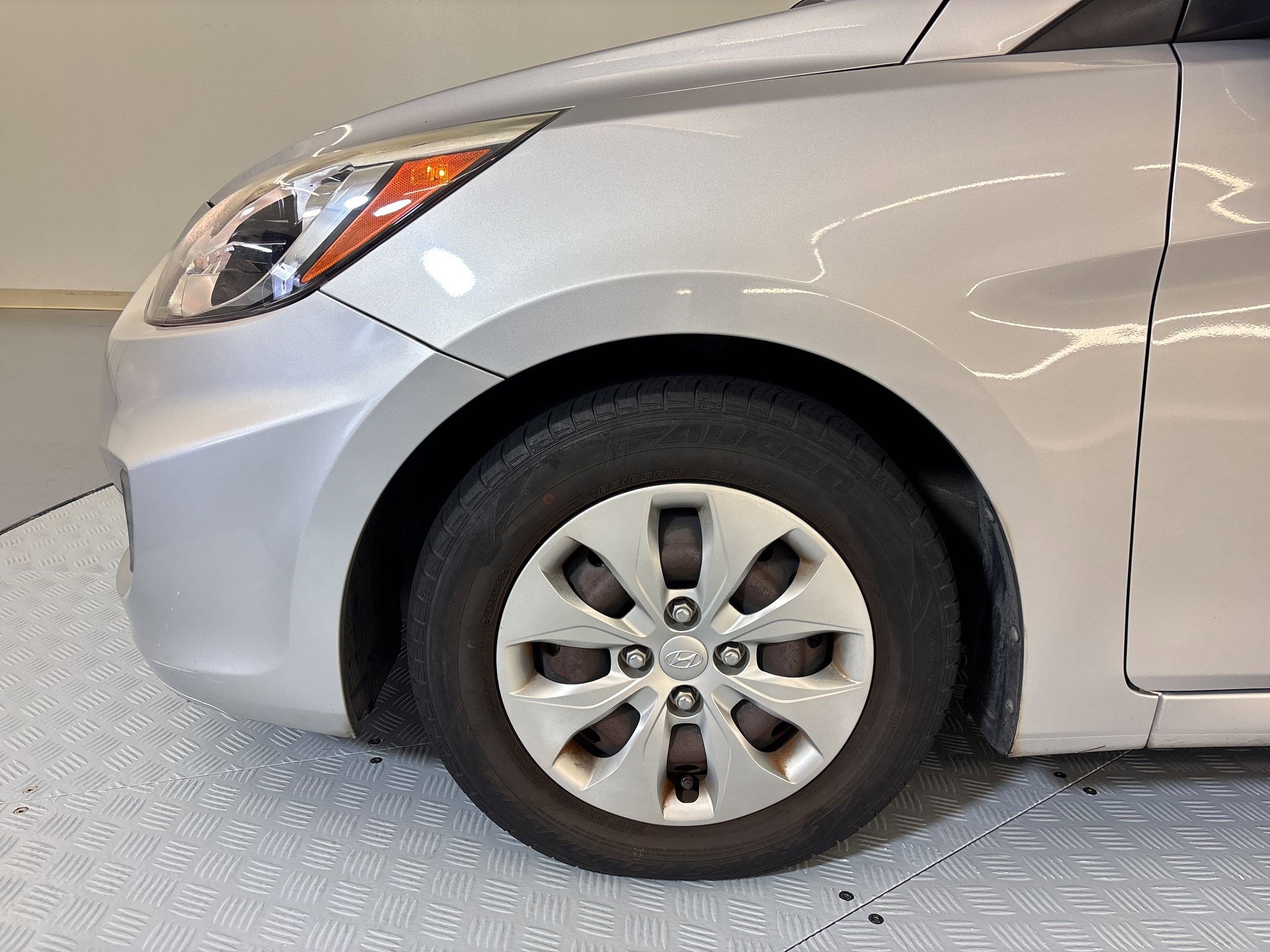 Used 2017 Hyundai Accent SE FWD image 11