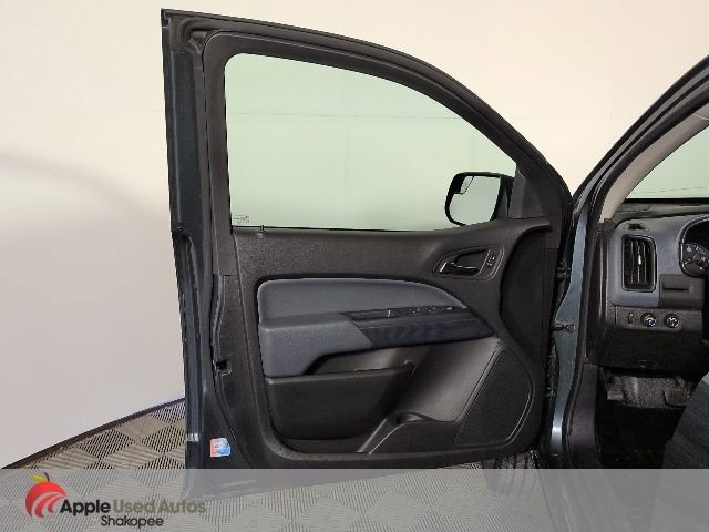 Used 2015 Chevrolet Colorado Z71 AWD/4WD image 11