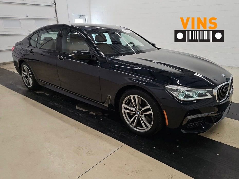 Used 2018 BMW 750i xDrive AWD/4WD image 1