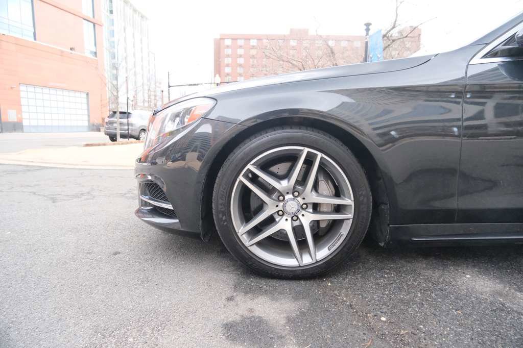 Used 2016 Mercedes-Benz S 550 4MATIC Sedan image 5