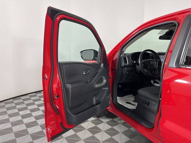 Used 2024 Nissan Frontier SV w/ Technology Package RWD image 17