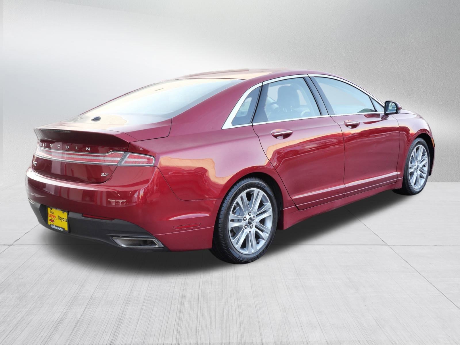 Used 2014 Lincoln MKZ image 7
