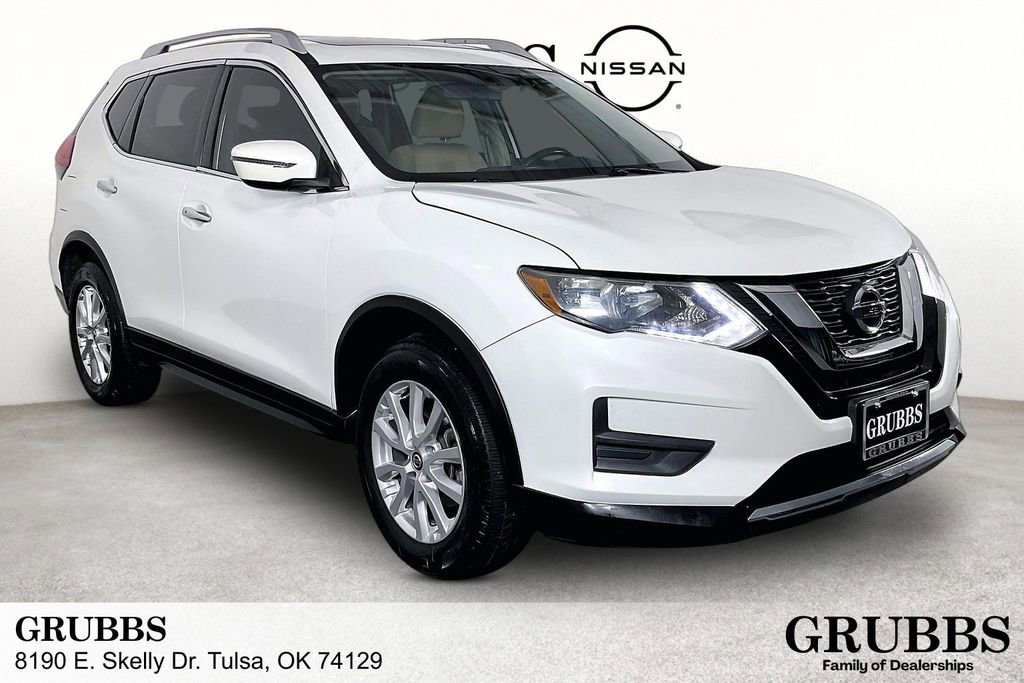Used 2017 Nissan Rogue SV