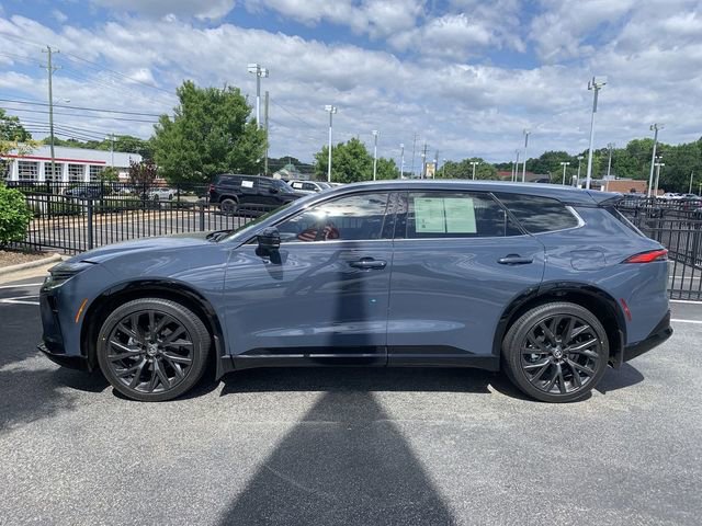 Certified 2025 Toyota Crown Signia w/ Advanced Technology Package AWD/4WD image 5