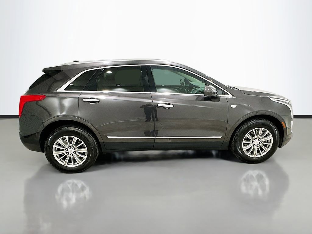 Used 2018 Cadillac XT5 Luxury w/ Driver Awareness Package image 8