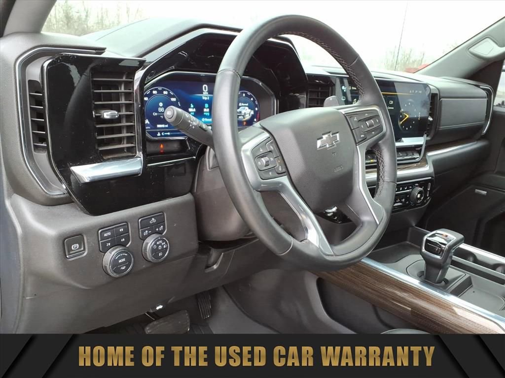 Used 2024 Chevrolet Silverado 1500 LT Trail Boss w/ Convenience Package II image 17