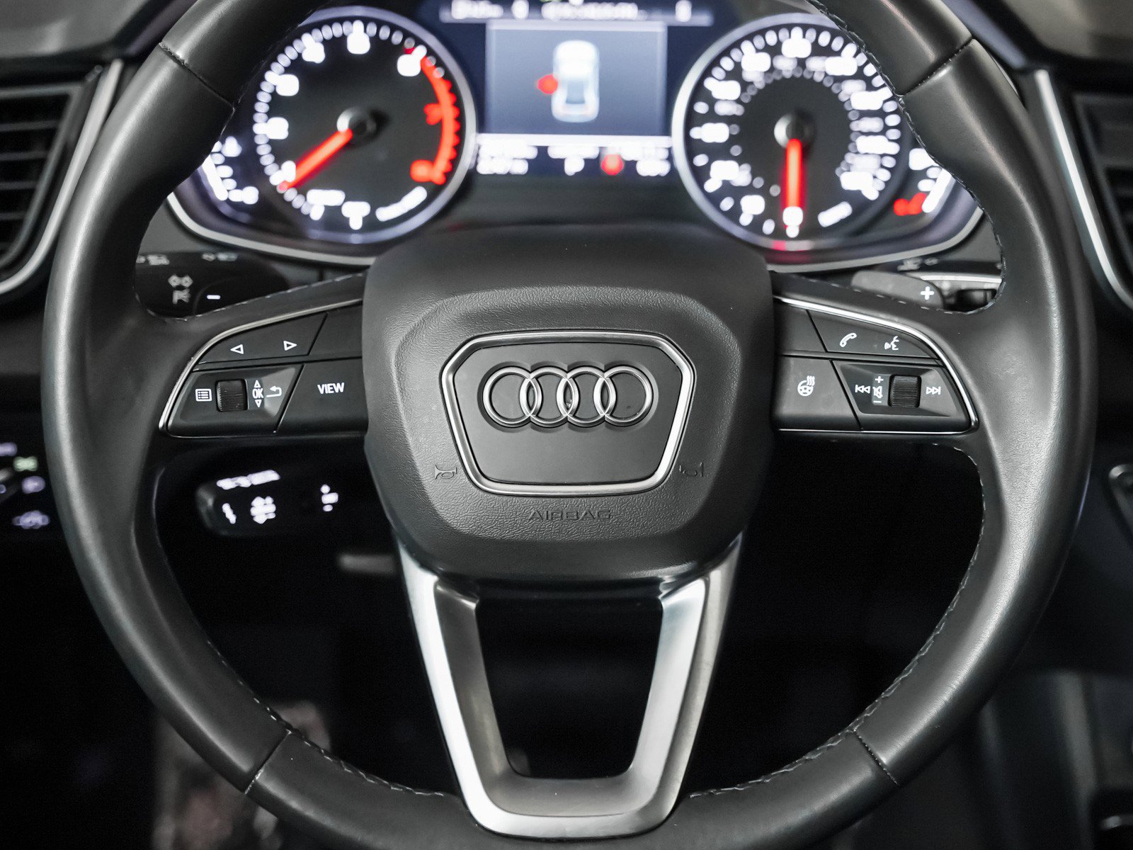 Used 2023 Audi Q5 Premium w/ Convenience Package image 15