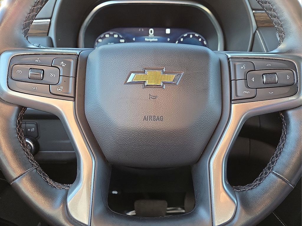 Used 2023 Chevrolet Suburban Premier image 31