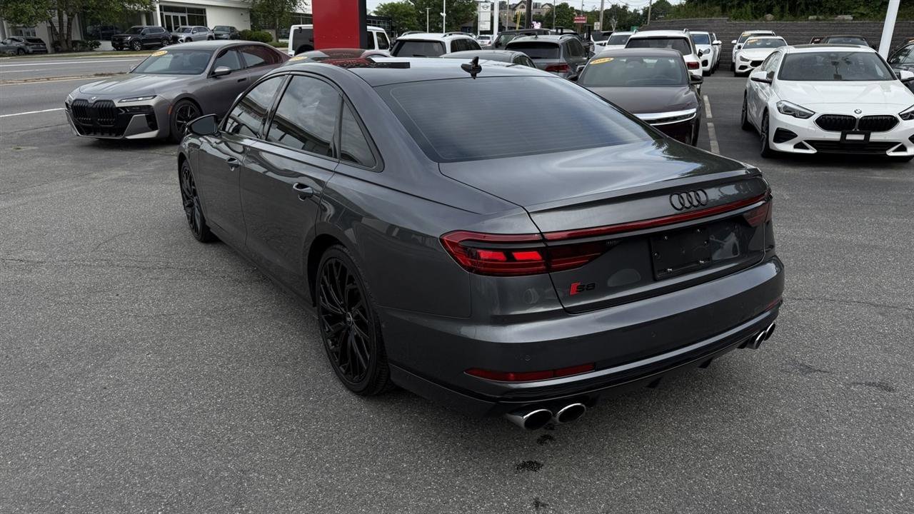 Used 2021 Audi S8 L AWD/4WD image 14