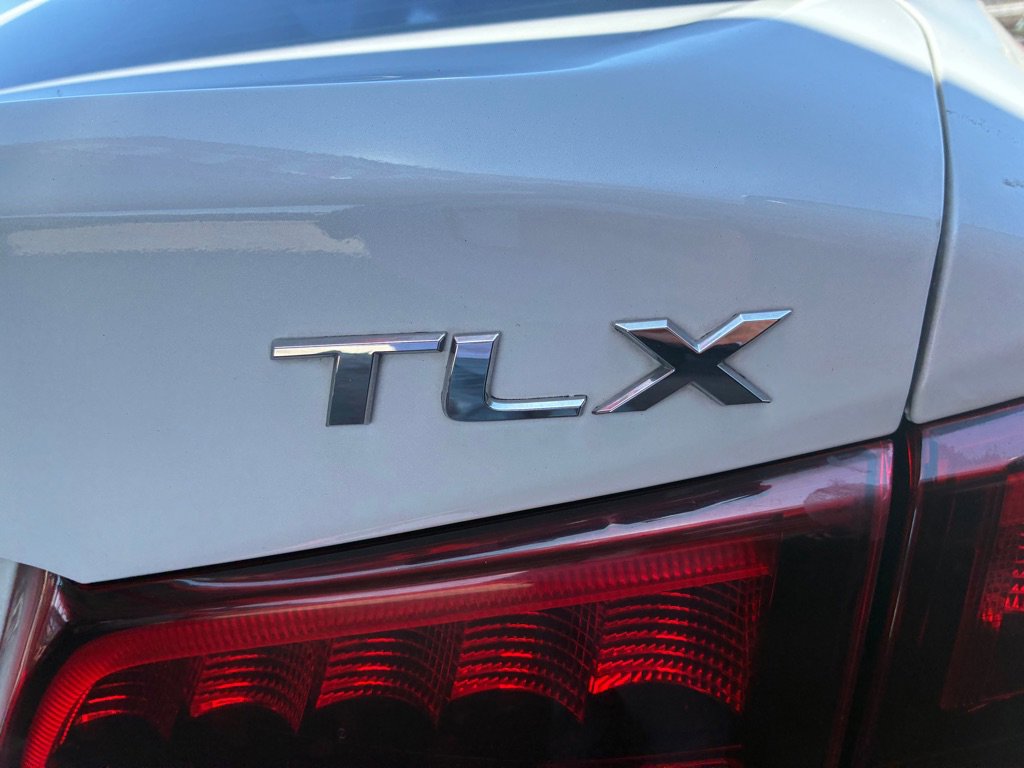 Used 2015 Acura TLX w/ Technology Package FWD image 25