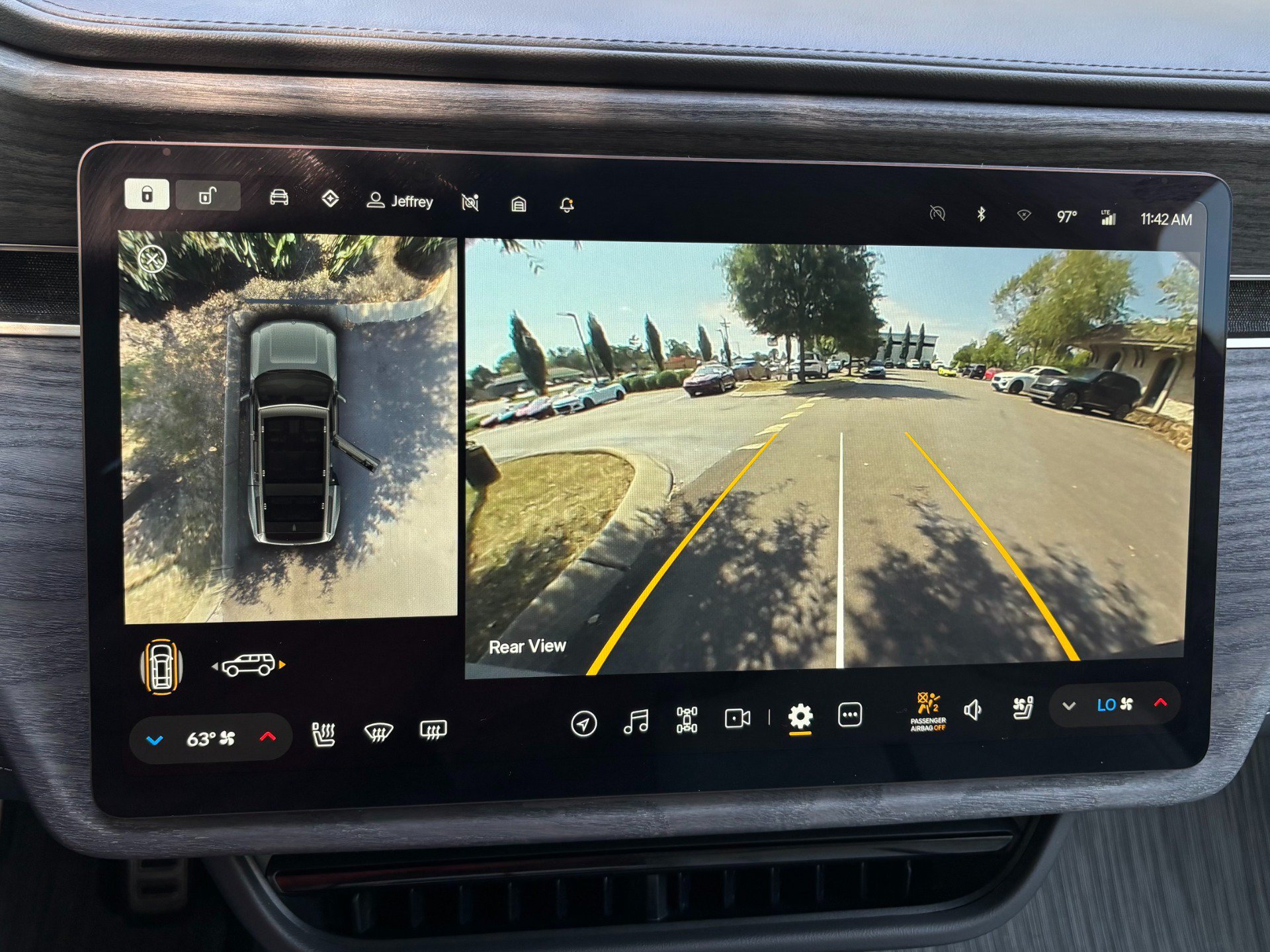 Used 2024 Rivian R1S Adventure Dual AWD/4WD image 37