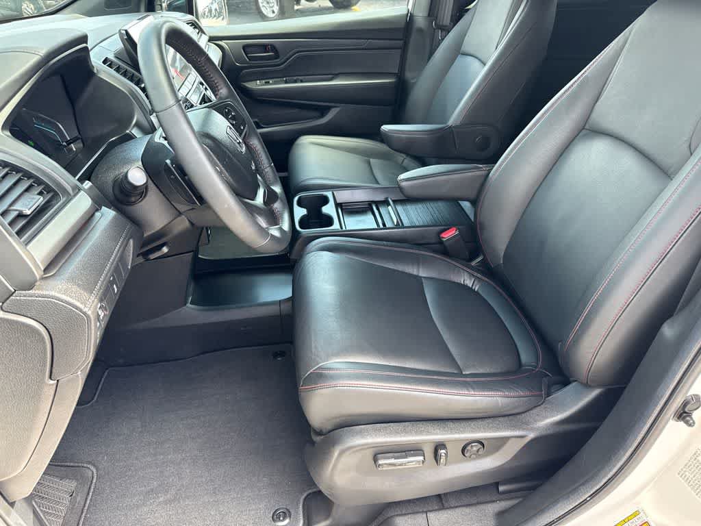 Used 2024 Honda Odyssey Sport image 10