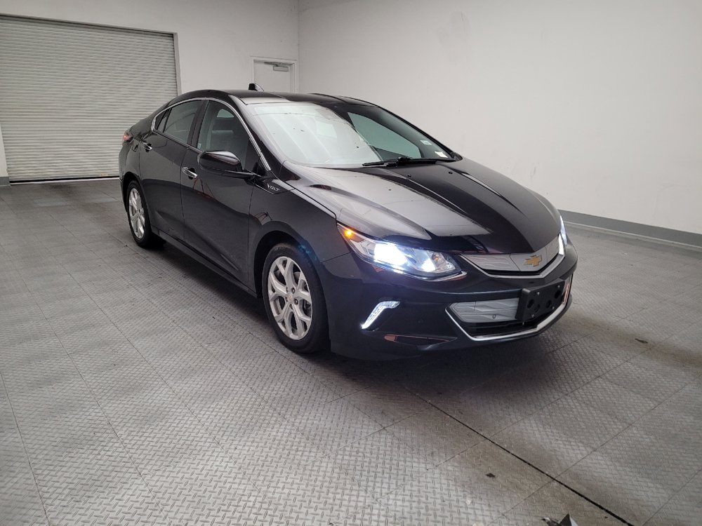 Used 2017 Chevrolet Volt Premier w/ Driver Confidence II Package FWD image 13