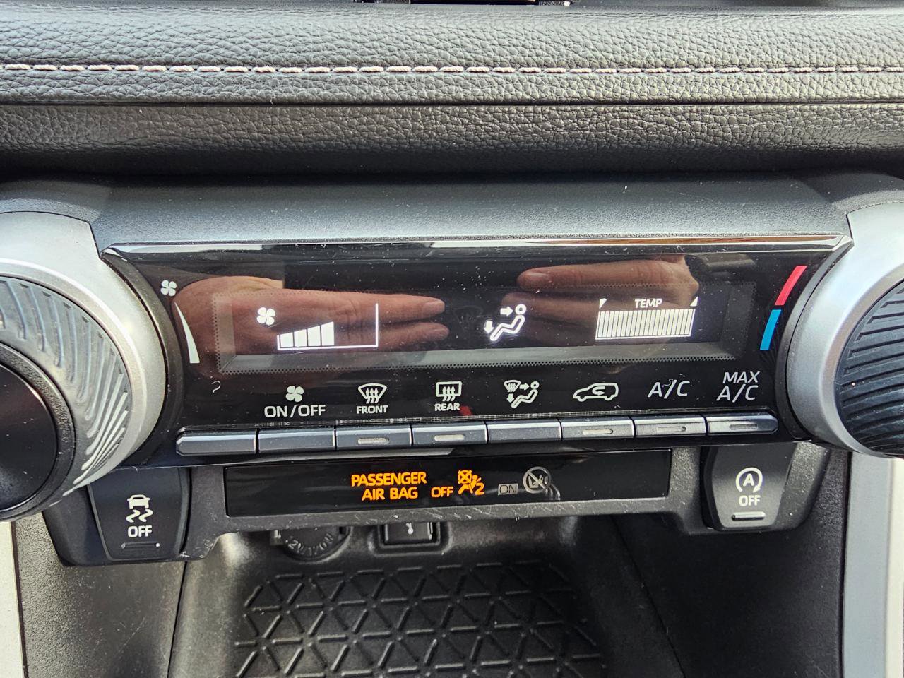 Used 2020 Toyota RAV4 LE w/ All Weather Liner Package image 38