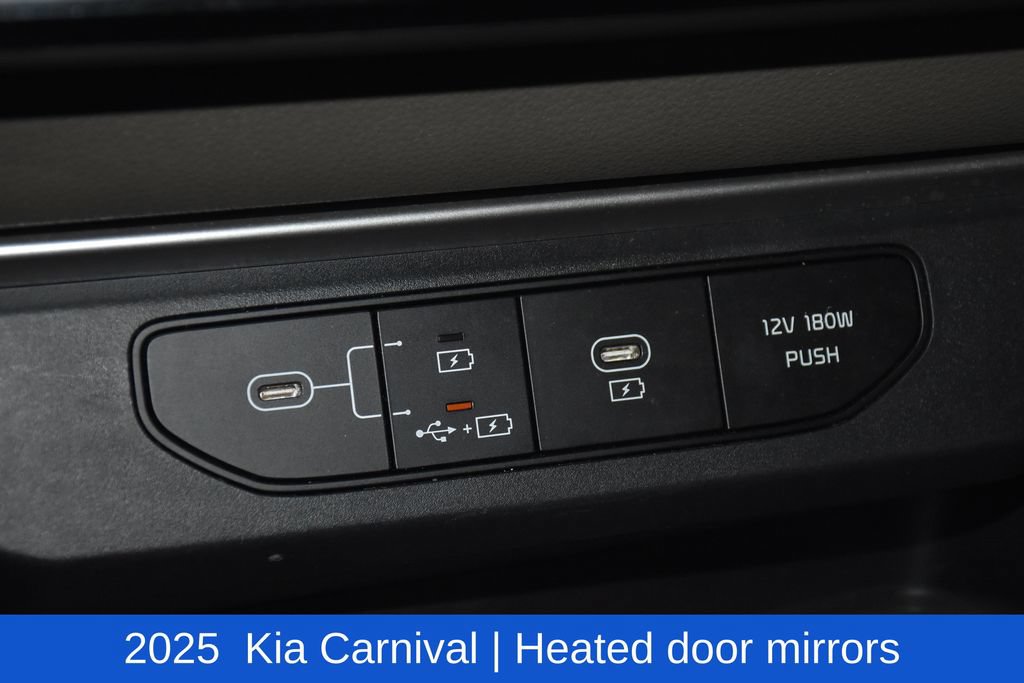 Used 2025 Kia Carnival FWD image 22