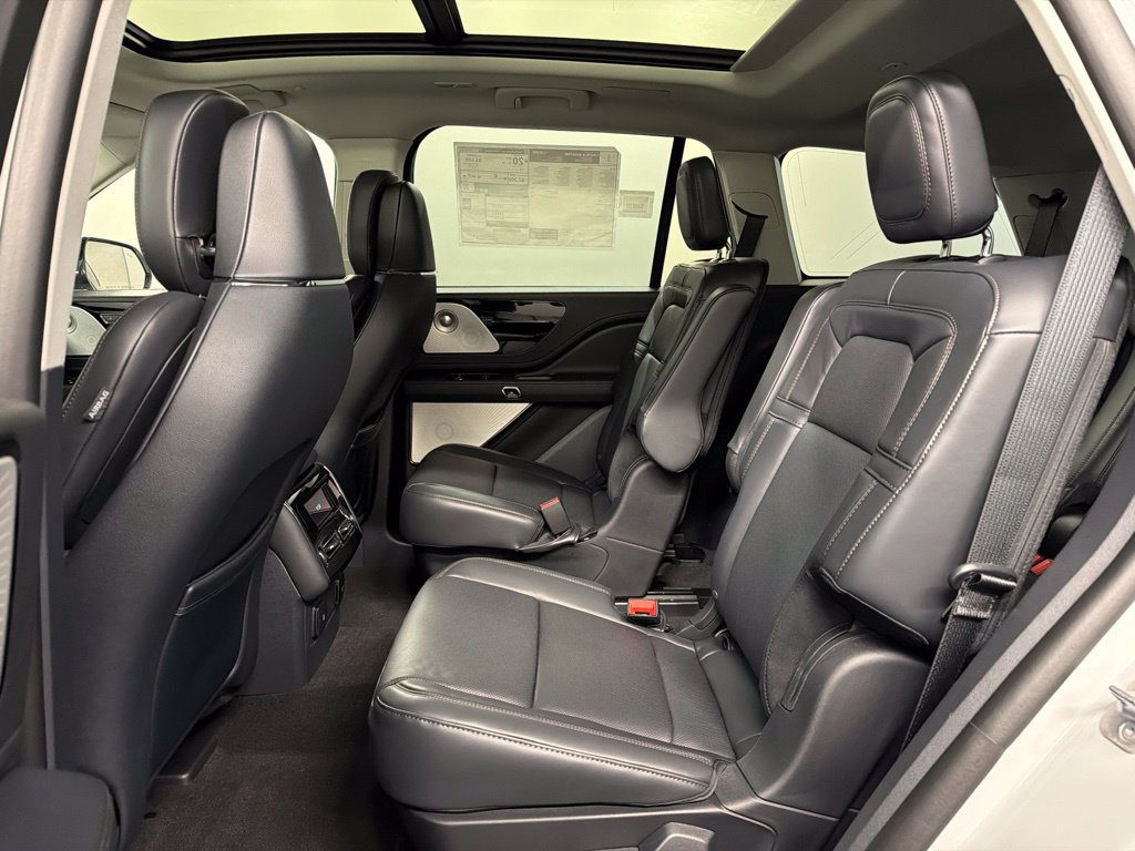 New 2027 Lincoln Aviator Reserve AWD/4WD image 35