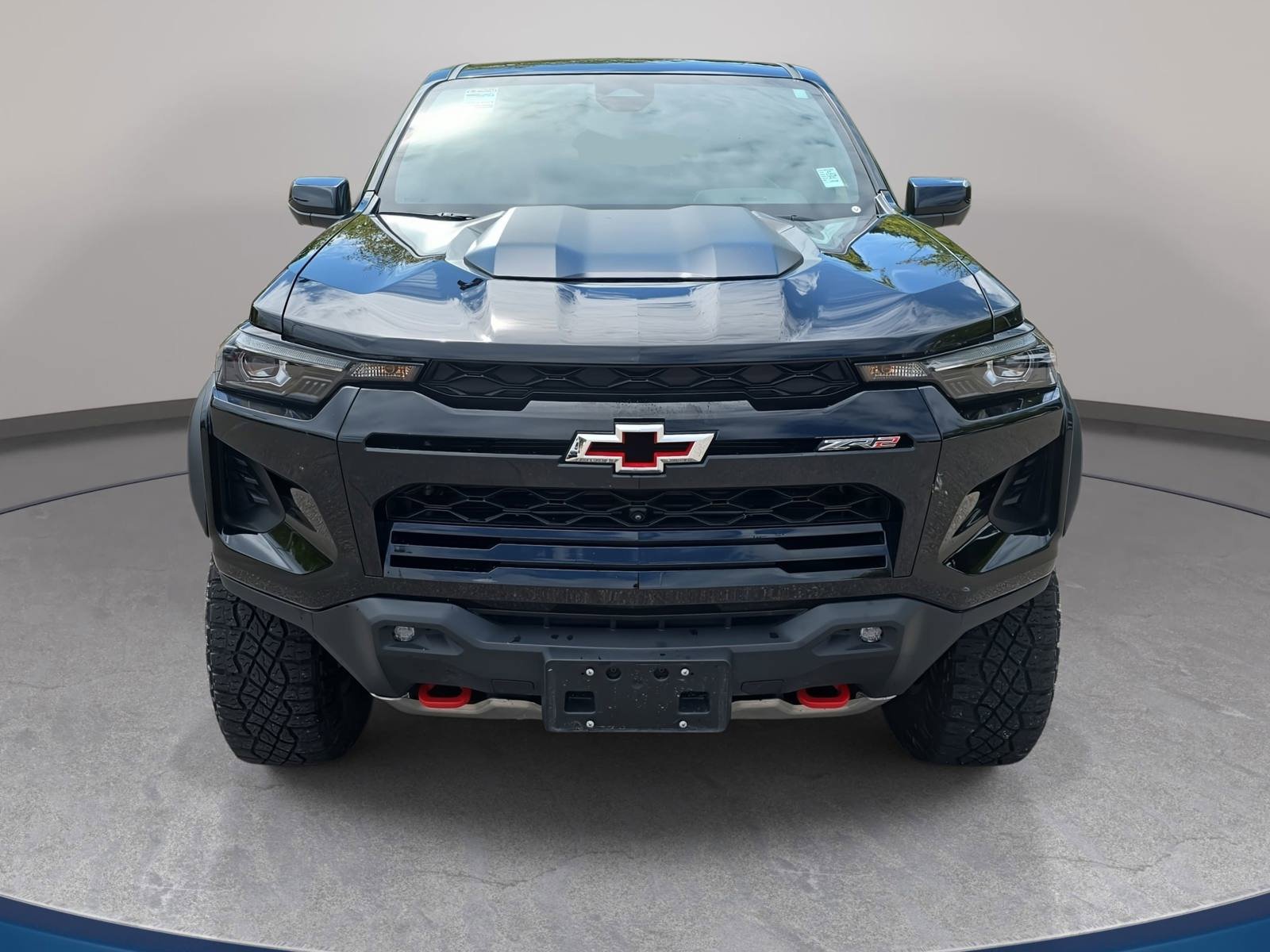 Used 2024 Chevrolet Colorado ZR2 w/ Technology Package image 2