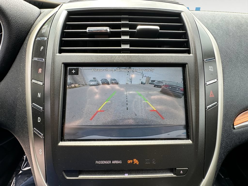 Used 2017 Lincoln MKC Select w/ Select Plus Package AWD/4WD image 19